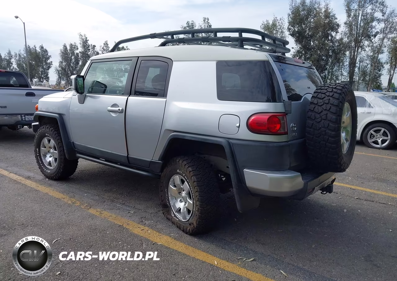 2007 Toyota Fj Cruiser VIN:JTEBU11F170082512 - 3