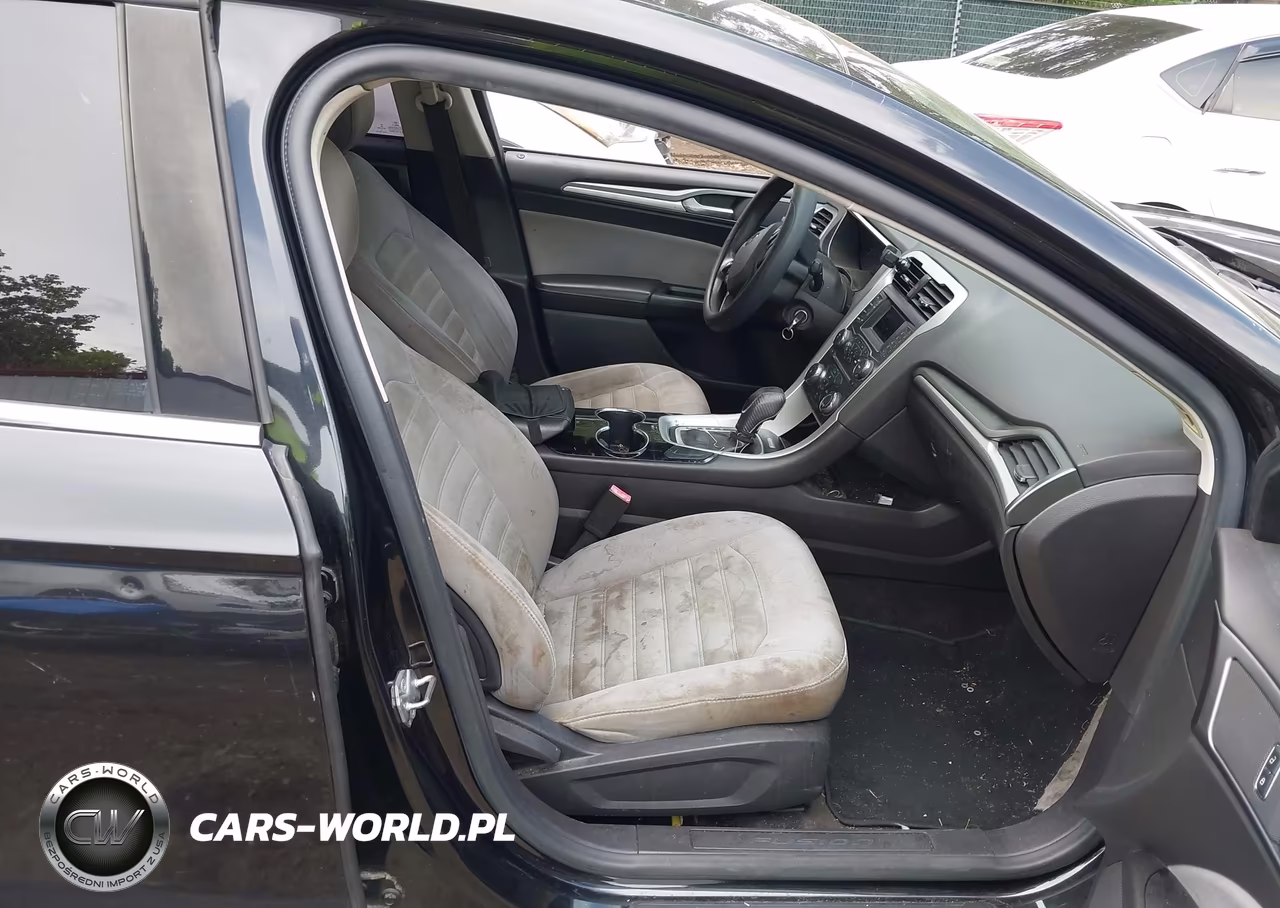 2014 Ford Fusion S VIN:3FA6P0G71ER365289 - 5