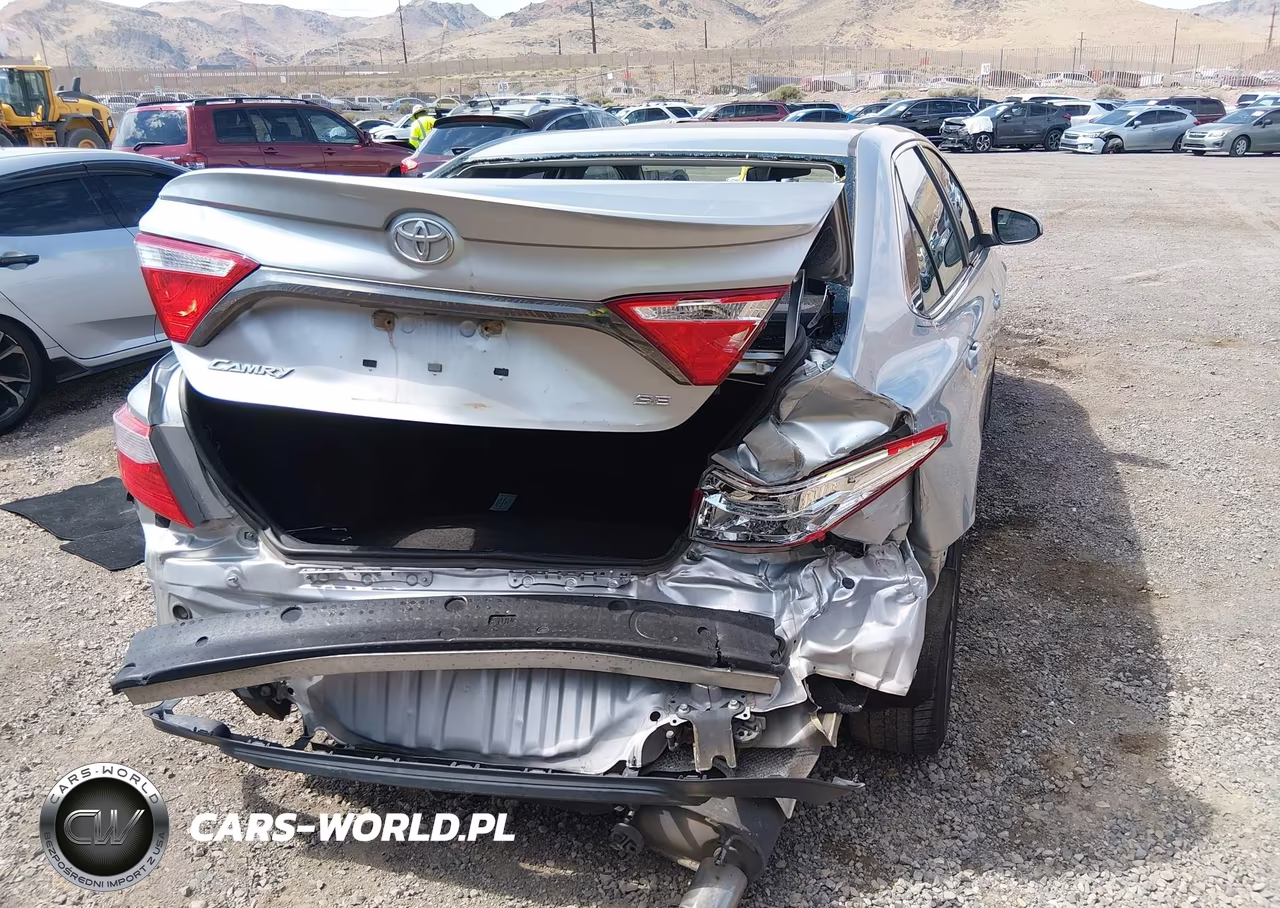 2016 Toyota Camry Se VIN:4T1BF1FK5GU171945 - 16