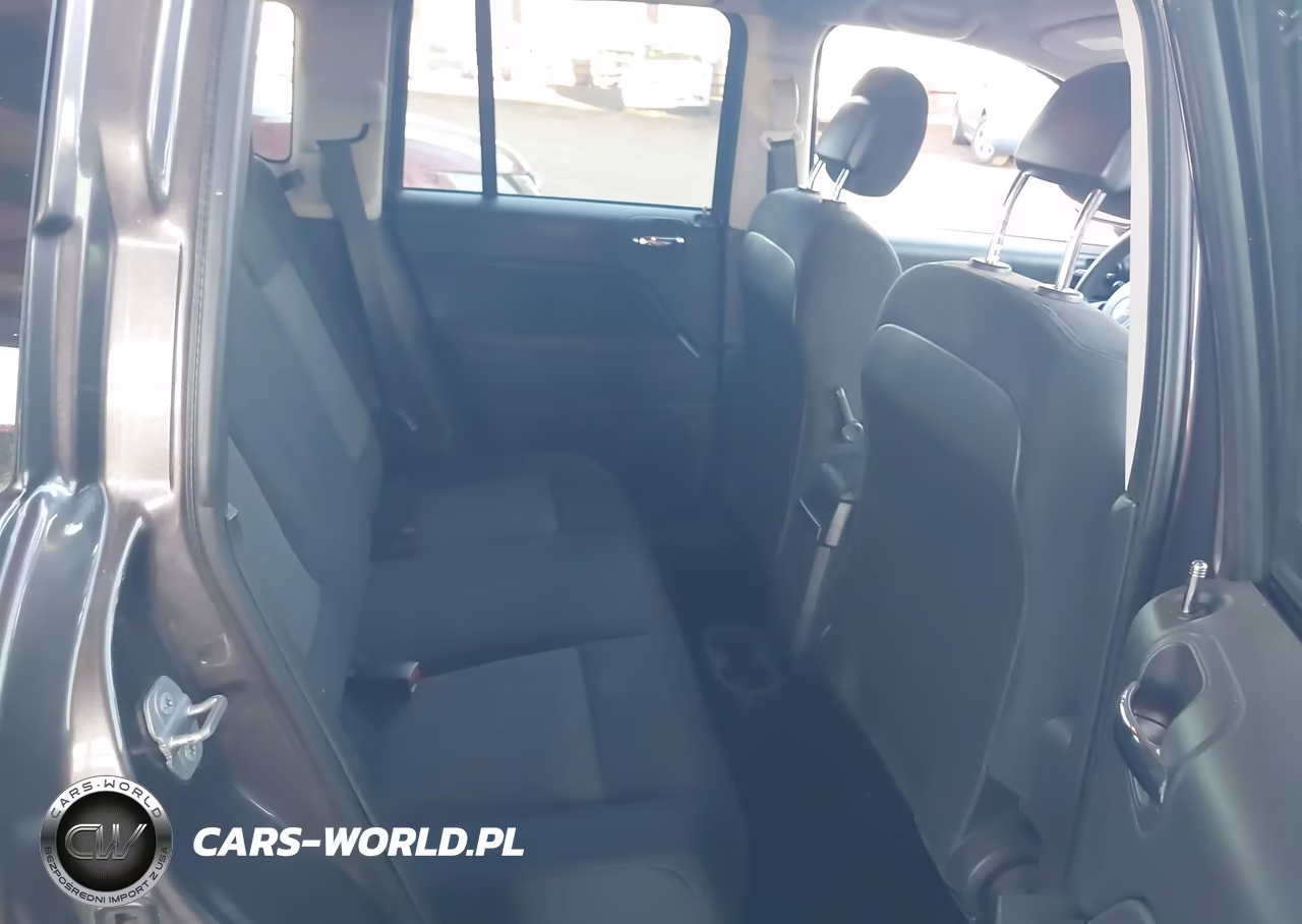 2015 Jeep Compass Sport VIN:1C4NJCBA7FD124472 - 8