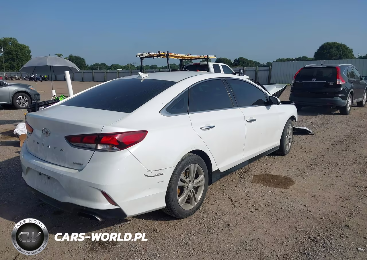 2018 Hyundai Sonata Limited VIN:5NPE34AF4JH707873 - 4