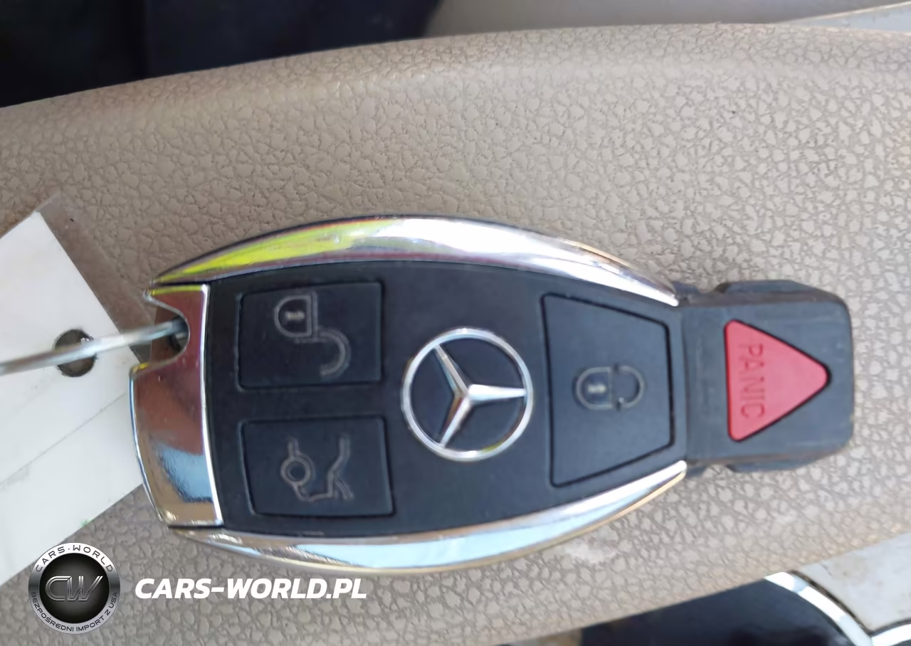 2010 Mercedes-Benz C 300 Sport VIN:WDDGF5EB3AA394275 - 11
