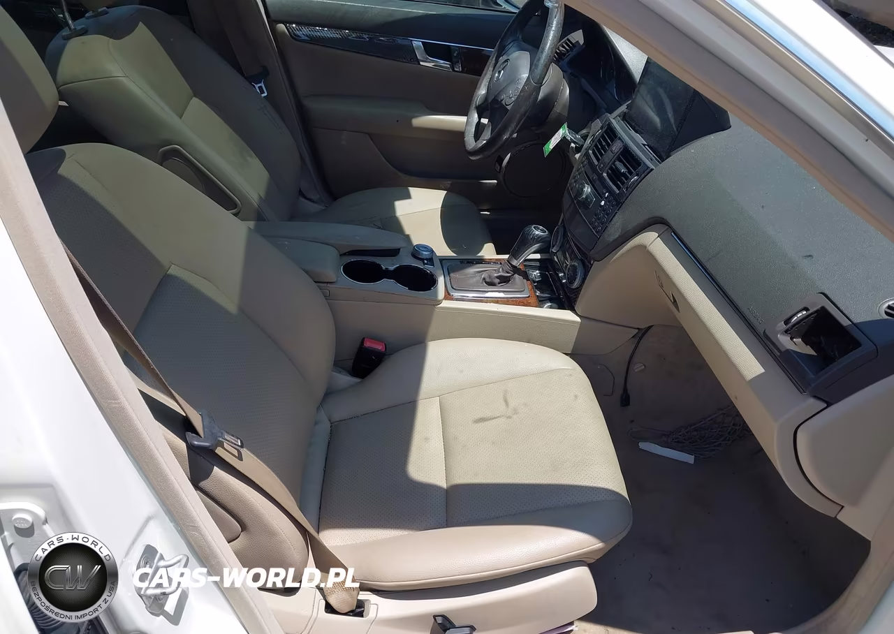 2010 Mercedes-Benz C 300 Sport VIN:WDDGF5EB3AA394275 - 5