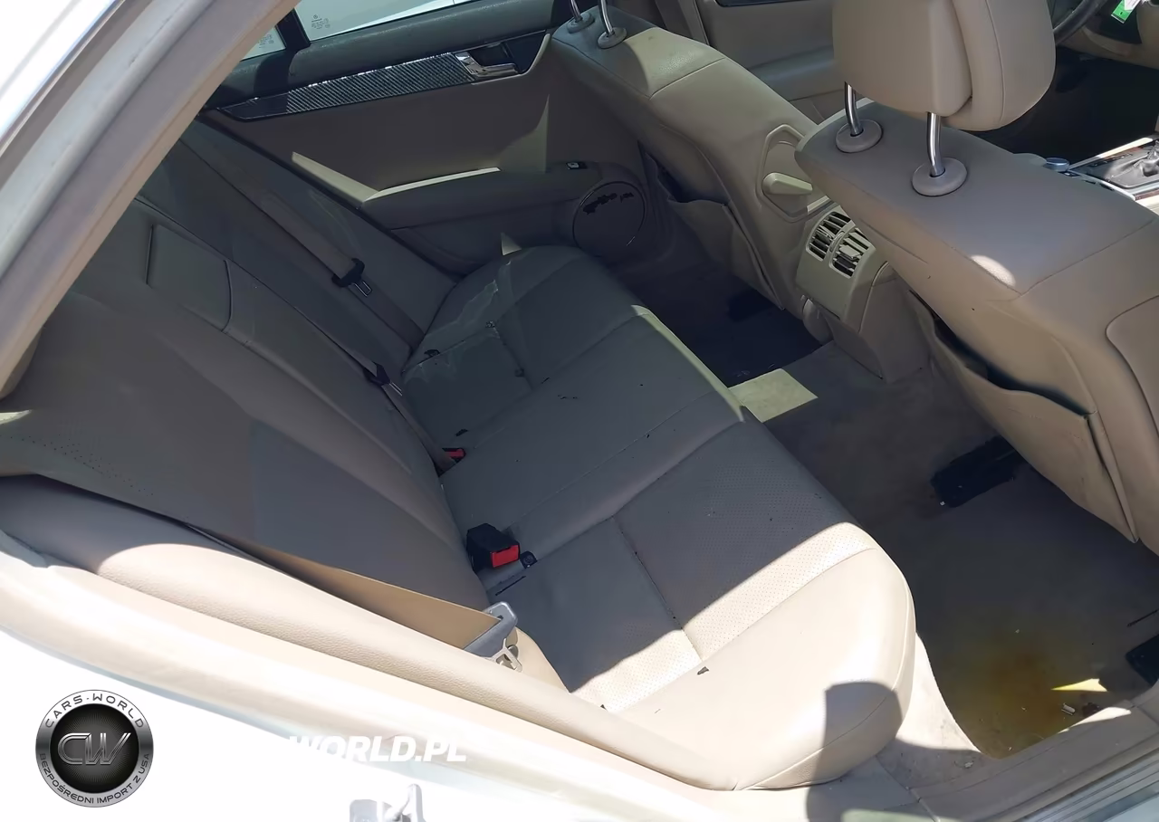 2010 Mercedes-Benz C 300 Sport VIN:WDDGF5EB3AA394275 - 8