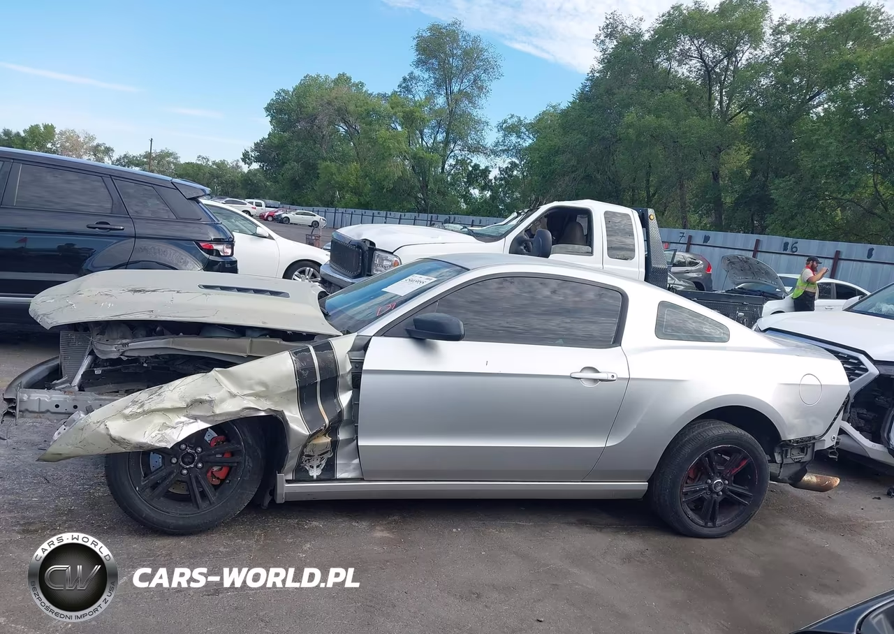 2014 Ford Mustang V6 VIN:1ZVBP8AMXE5239891 - 15