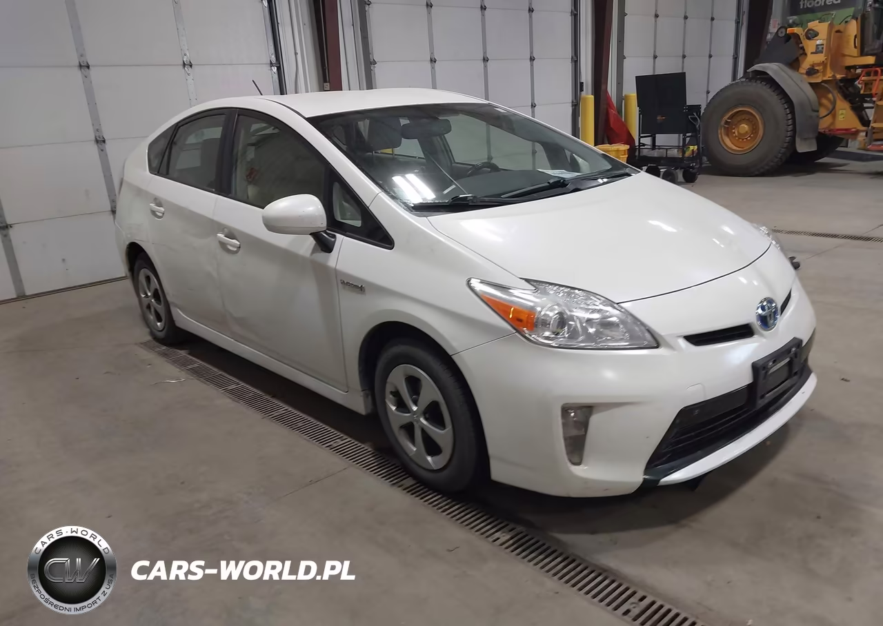 2014 Toyota Prius Four – zdjęcie 1 z 16