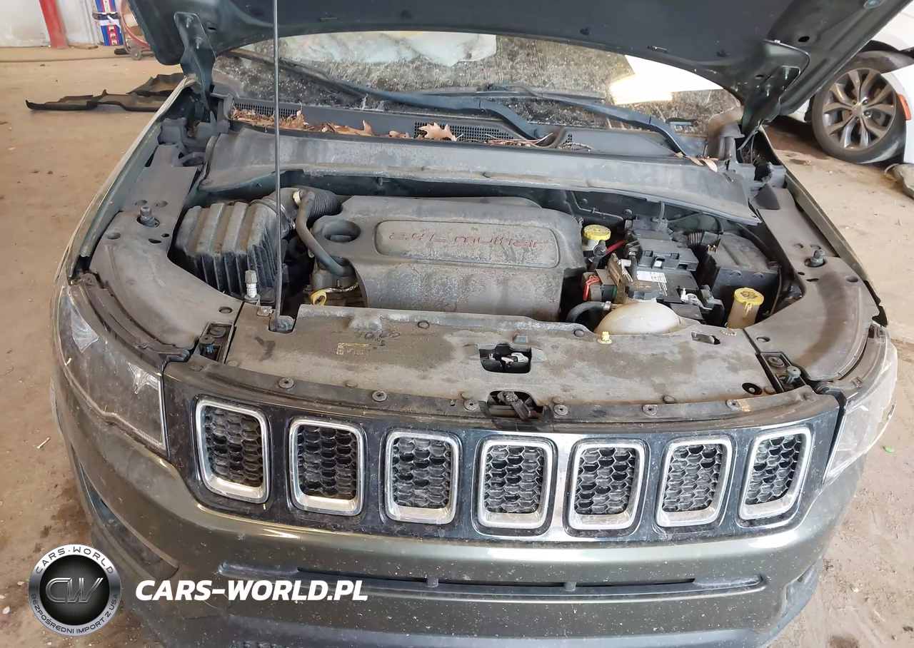 2018 Jeep Compass Latitude 4X4 VIN:3C4NJDBB8JT283826 - 10