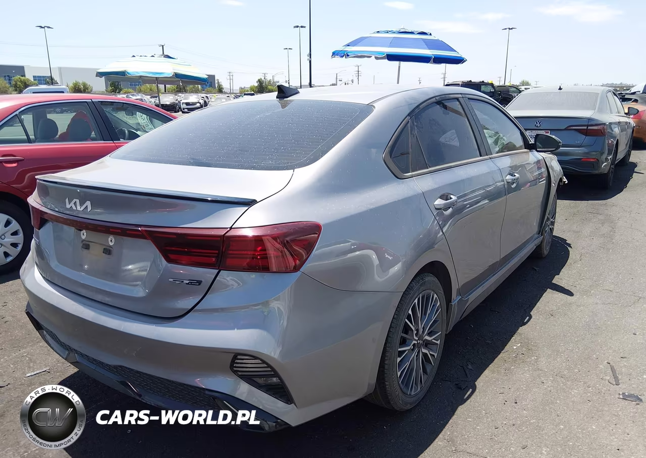 2023 Kia Forte Gt-Line VIN:3KPF54ADXPE564101 - 4