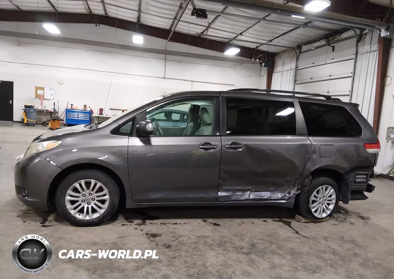 2011 Toyota Sienna Xle V6 VIN:5TDYK3DC6BS015623 - 15