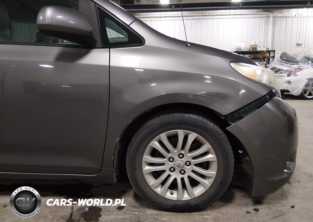 2011 Toyota Sienna Xle V6 VIN:5TDYK3DC6BS015623 - 21