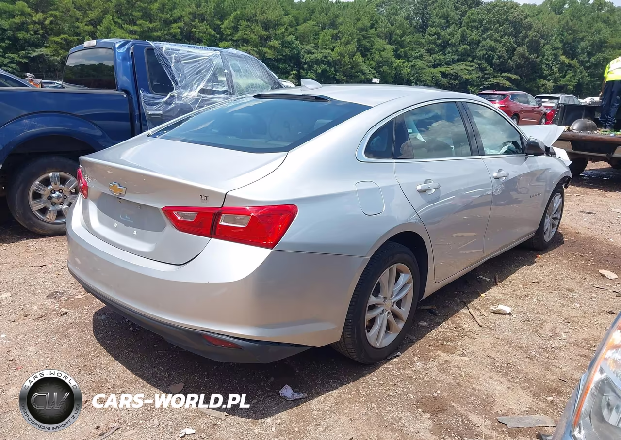 2018 Chevrolet Malibu Lt VIN:1G1ZD5ST0JF105614 - 4