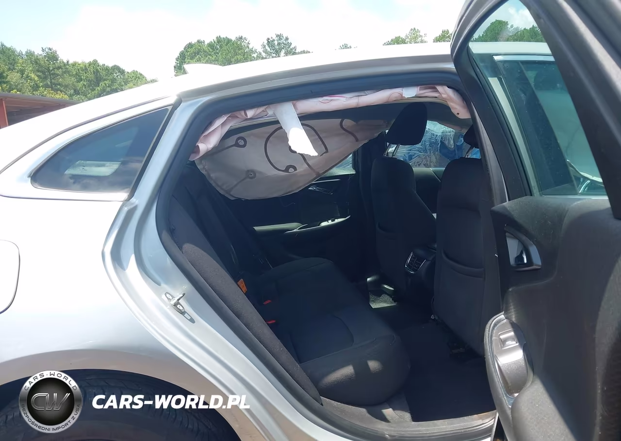 2018 Chevrolet Malibu Lt VIN:1G1ZD5ST0JF105614 - 8