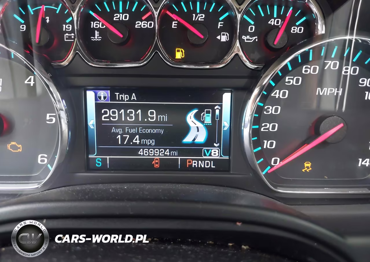 2018 Chevrolet Suburban Lt VIN:1GNSCHKC7JR106715 - 15