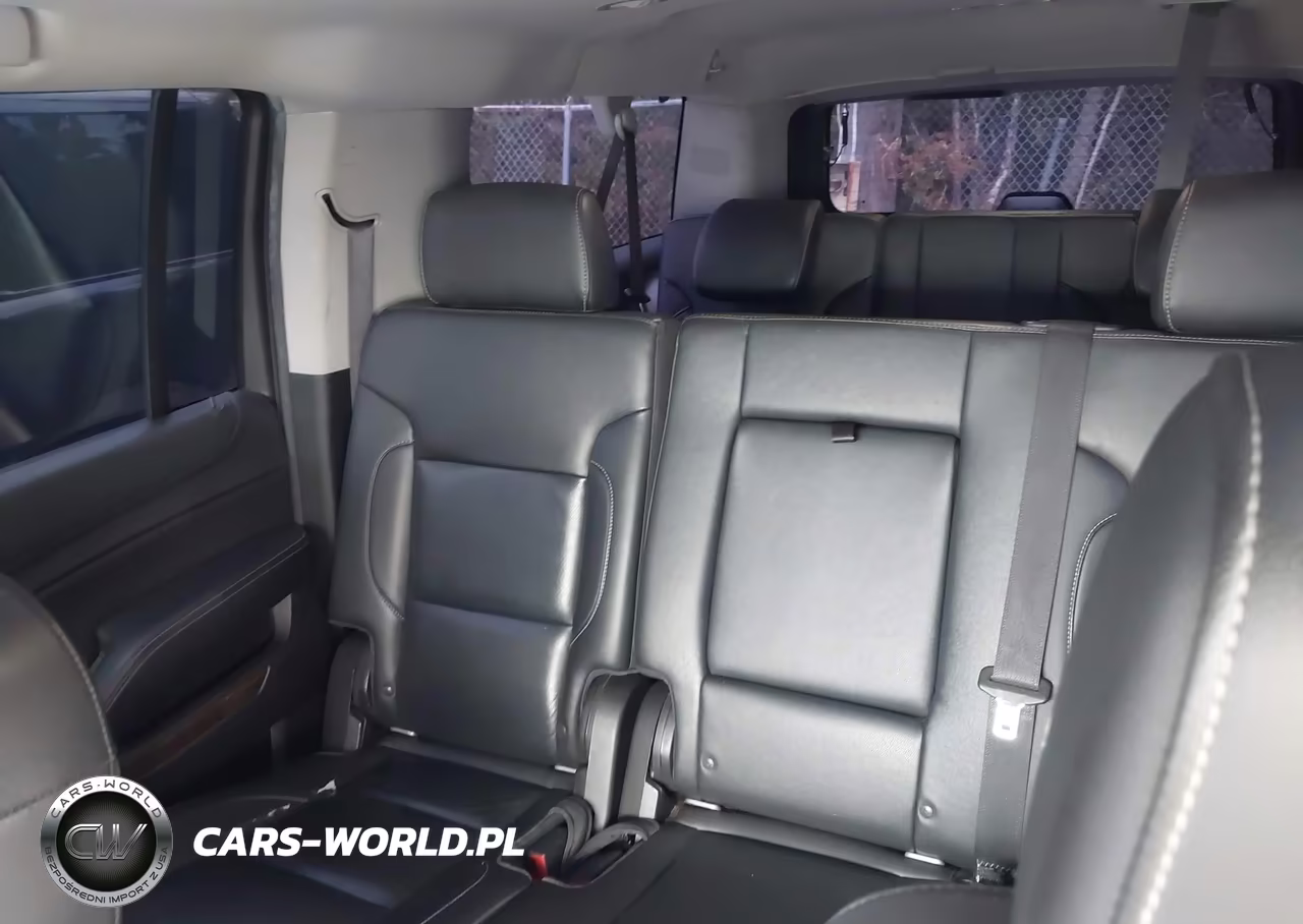 2018 Chevrolet Suburban Lt VIN:1GNSCHKC7JR106715 - 19