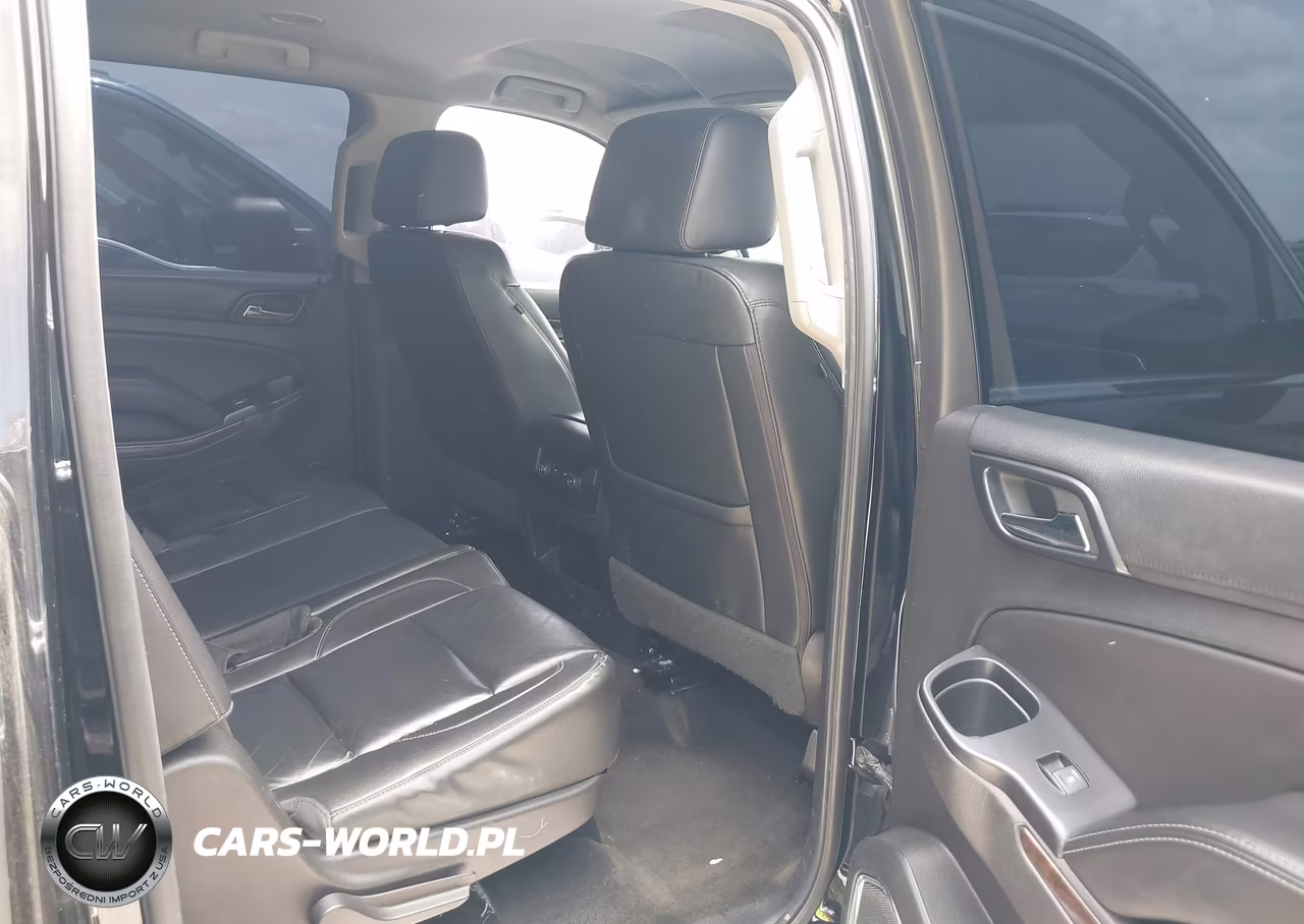 2018 Chevrolet Suburban Lt VIN:1GNSCHKC7JR106715 - 8