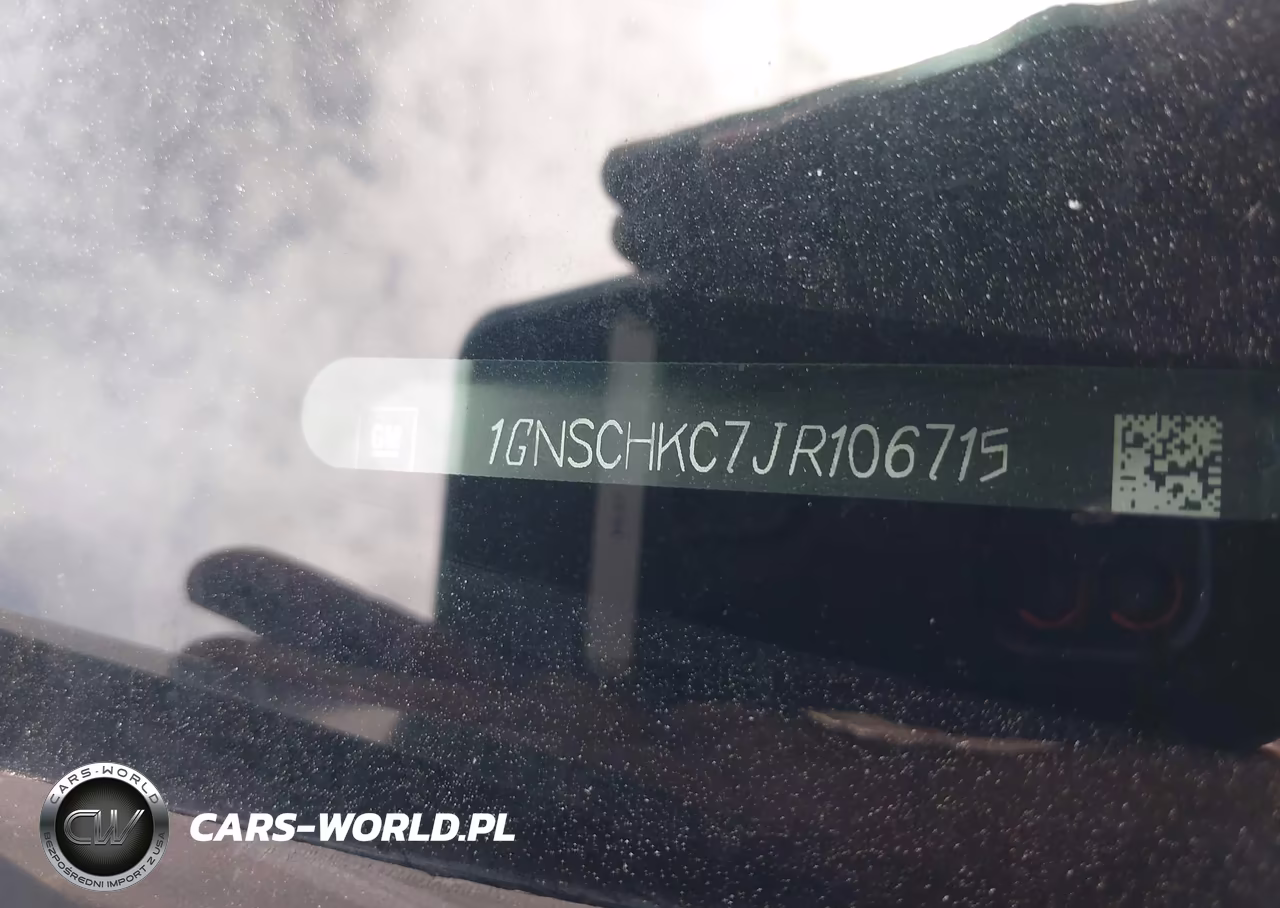 2018 Chevrolet Suburban Lt VIN:1GNSCHKC7JR106715 - 9
