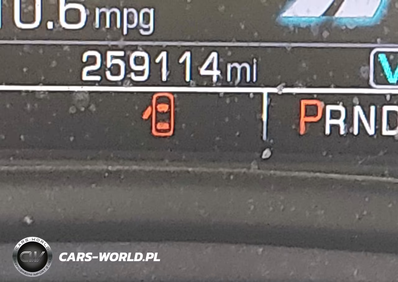 2019 Chevrolet Suburban Lt VIN:1GNSCHKC1KR331911 - 15
