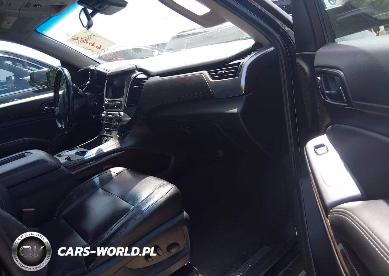 2019 Chevrolet Suburban Lt VIN:1GNSCHKC1KR331911 - 5