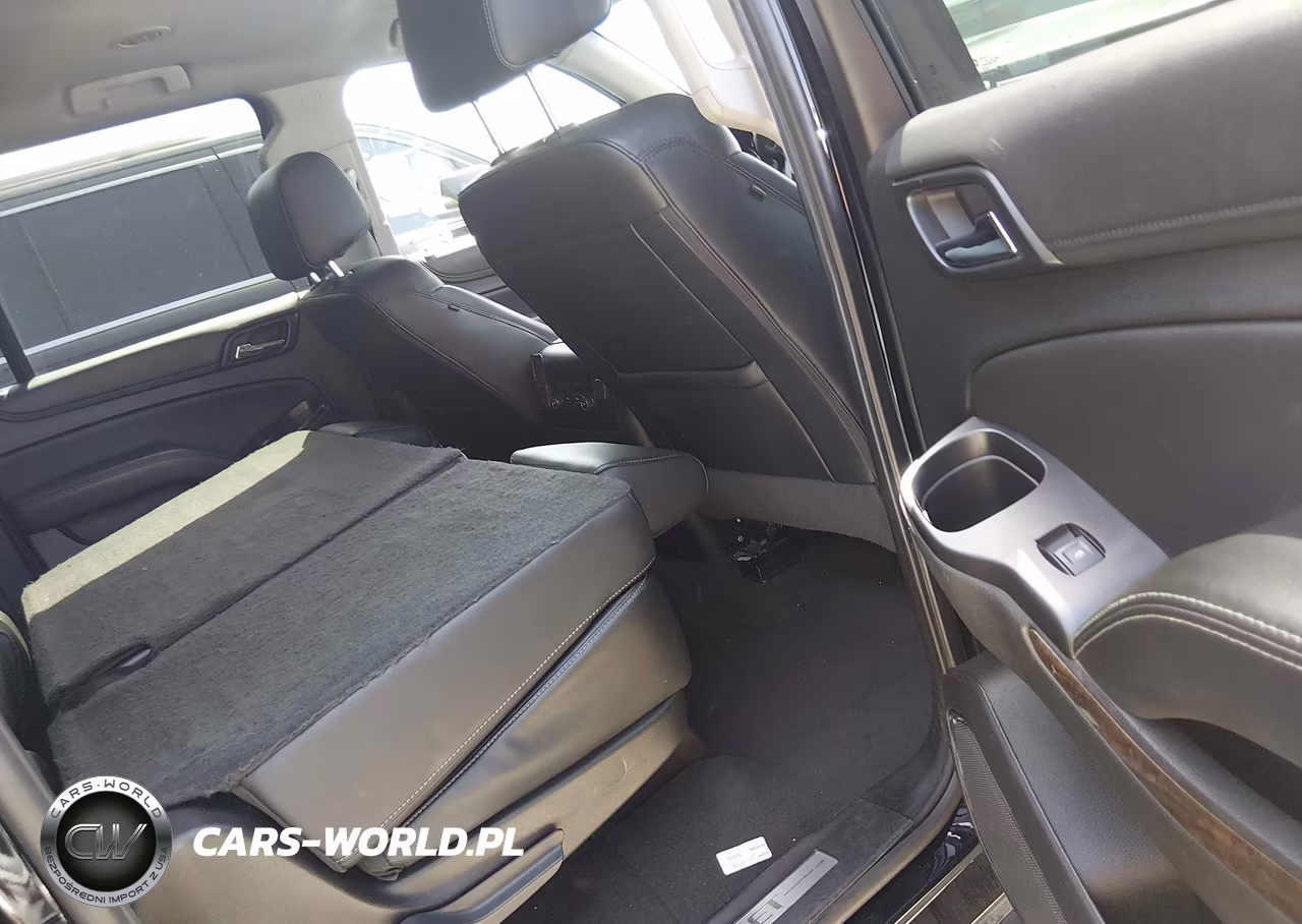 2019 Chevrolet Suburban Lt VIN:1GNSCHKC1KR331911 - 8