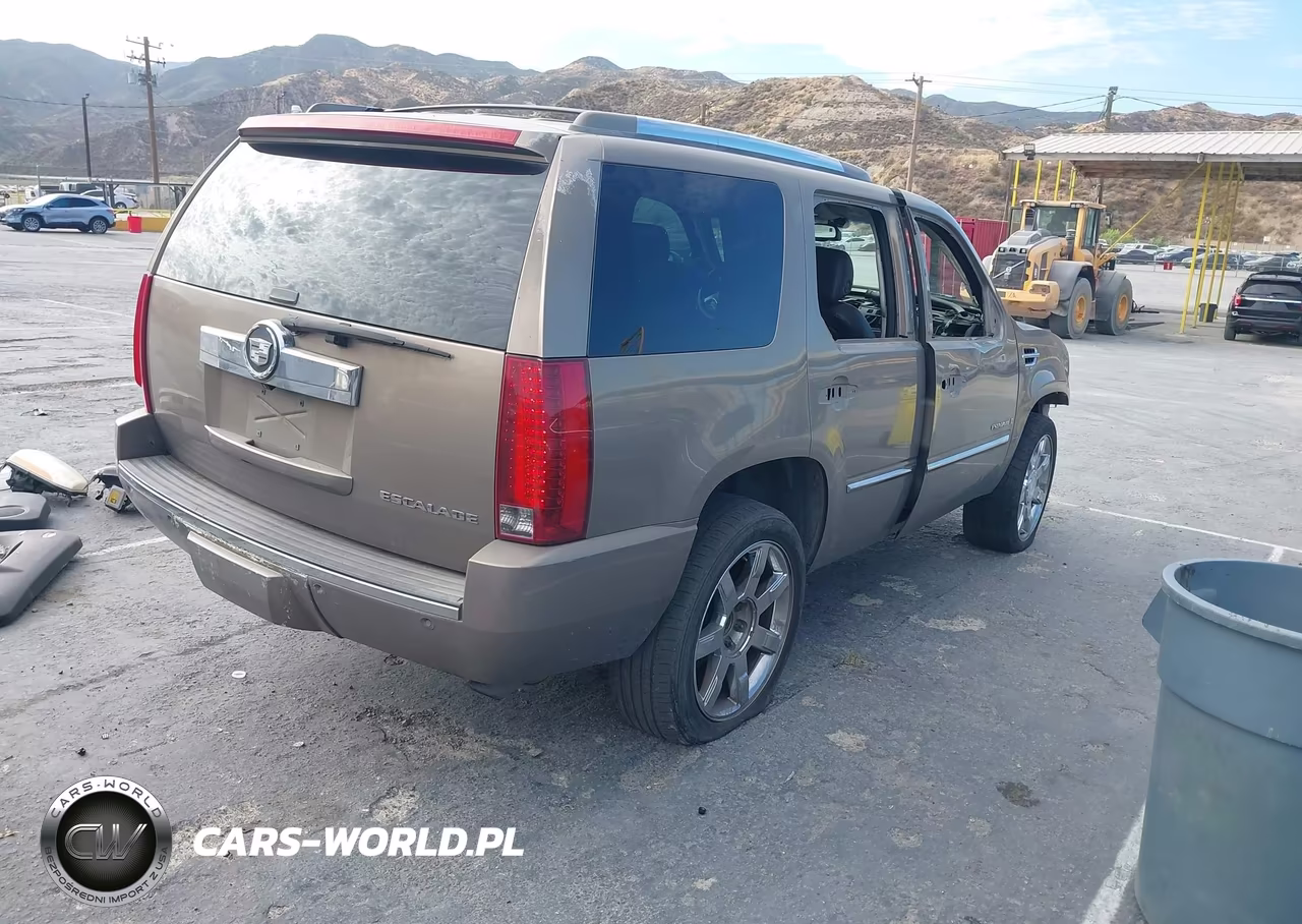 2007 Cadillac Escalade VIN:1GYFK63897R365074 - 4