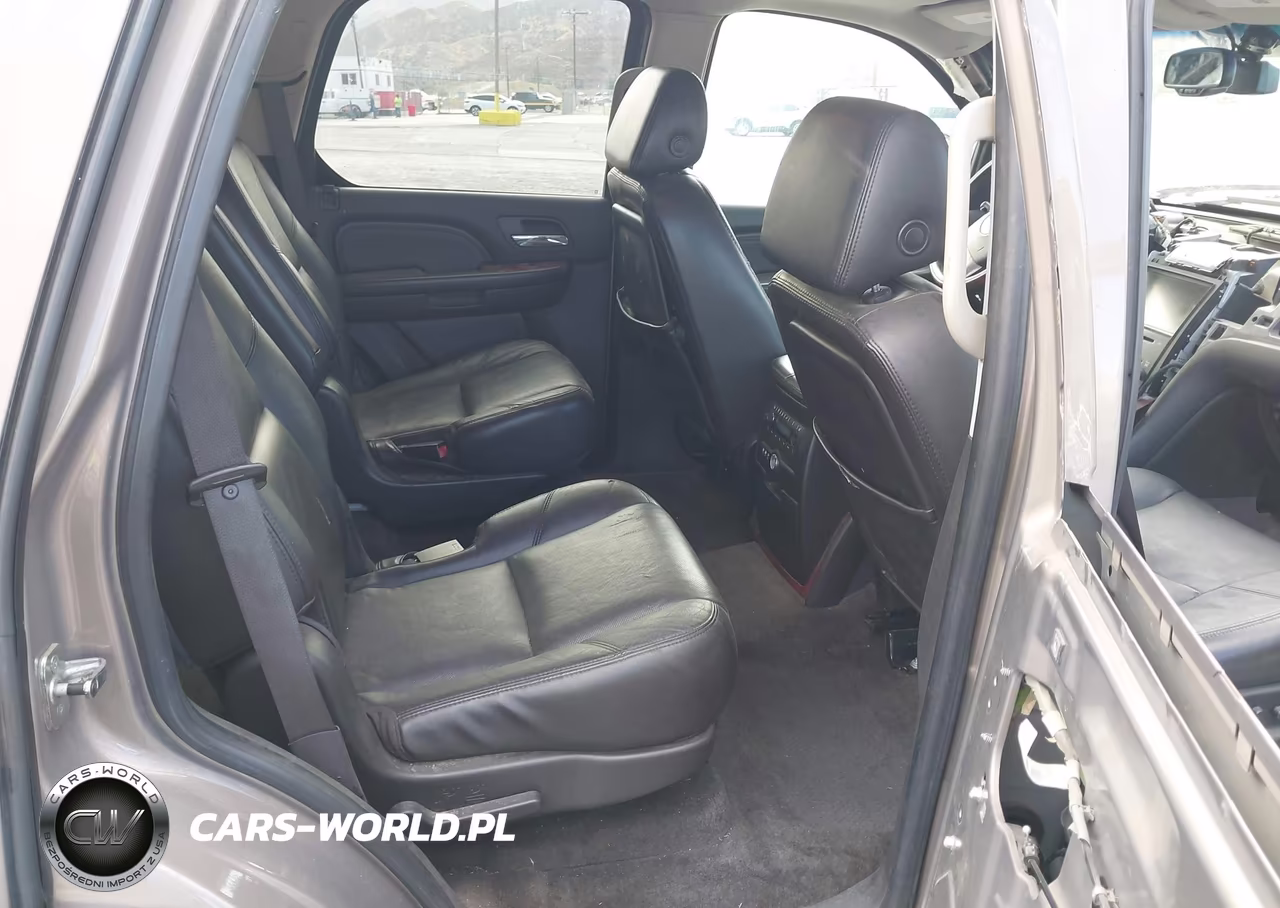 2007 Cadillac Escalade VIN:1GYFK63897R365074 - 8