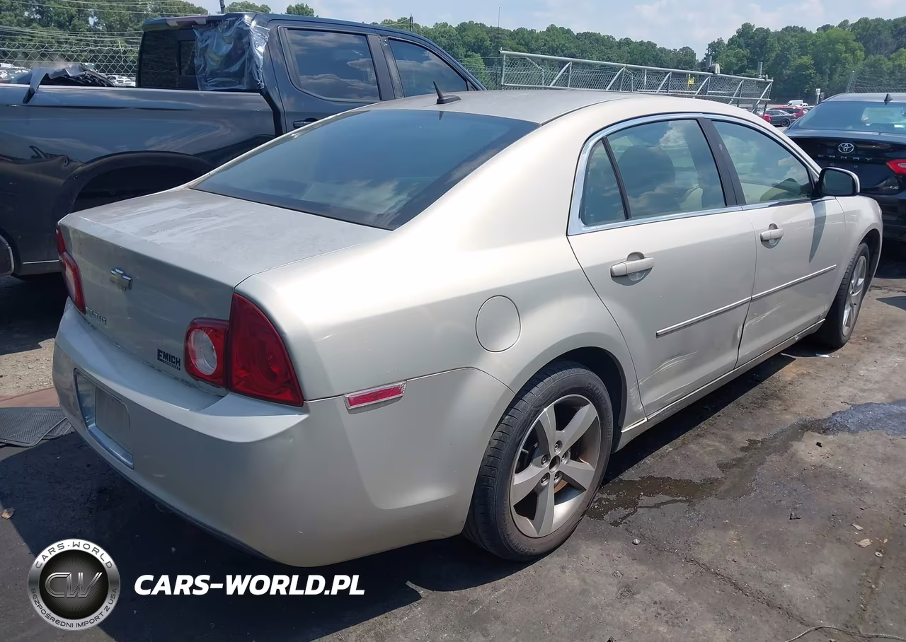 2010 Chevrolet Malibu Lt VIN:1G1ZC5EB8AF111585 - 4