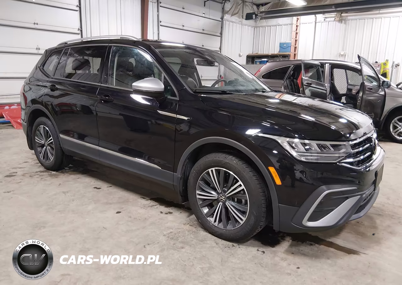 2024 Volkswagen Tiguan 2.0T Wolfsburg Edition VIN:3VV5B7AXXRM226837 - 1