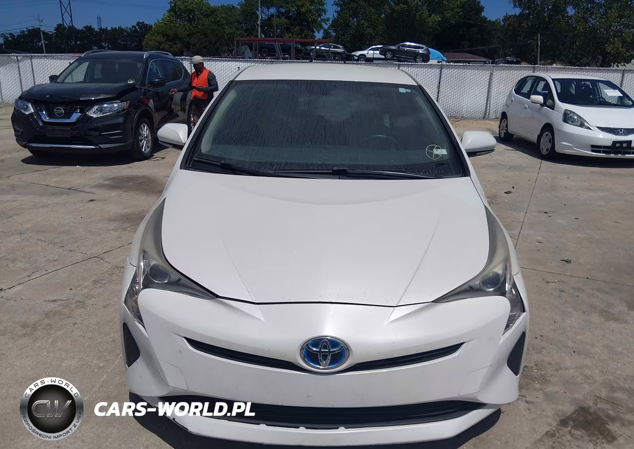 2016 Toyota Prius Four VIN:JTDKARFU4G3006591 - 12