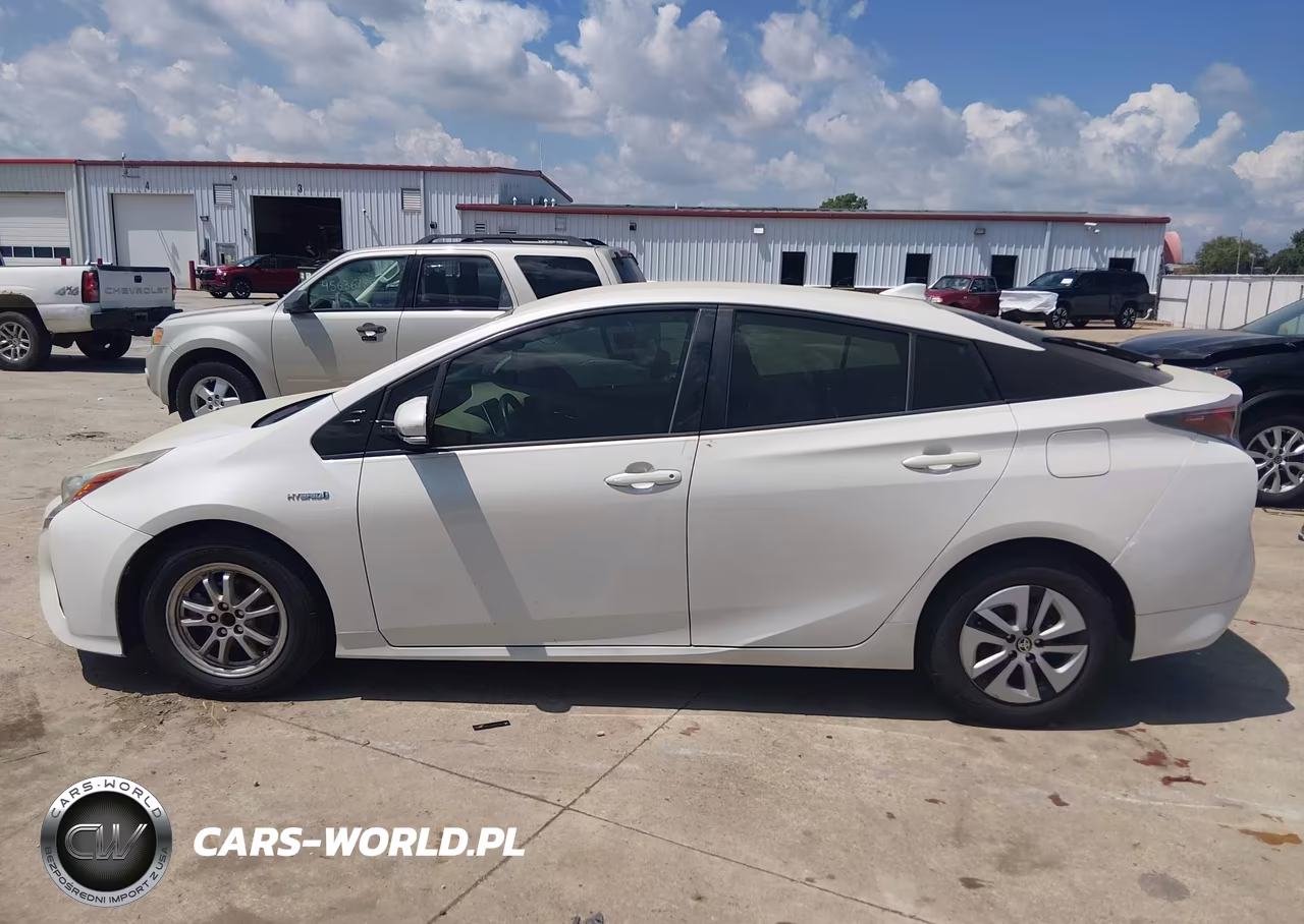 2016 Toyota Prius Four VIN:JTDKARFU4G3006591 - 14