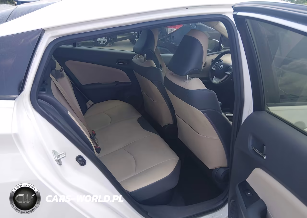 2016 Toyota Prius Four VIN:JTDKARFU4G3006591 - 8