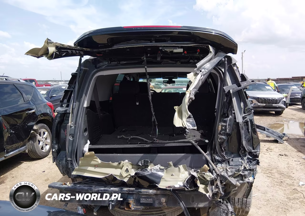 2016 Chevrolet Tahoe Ls VIN:1GNSCAKC0GR231801 - 19