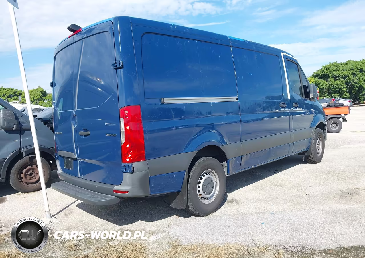 2024 Mercedes-Benz Sprinter 2500 Standard Roof 4-Cyl Diesel VIN:W1Y4KBHY7RT180831 - 4