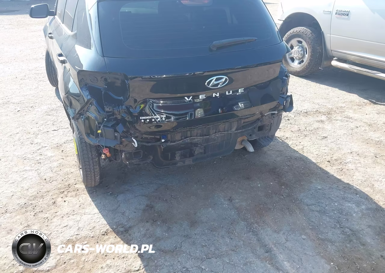 2024 Hyundai Venue Sel VIN:KMHRC8A33RU305094 - 6