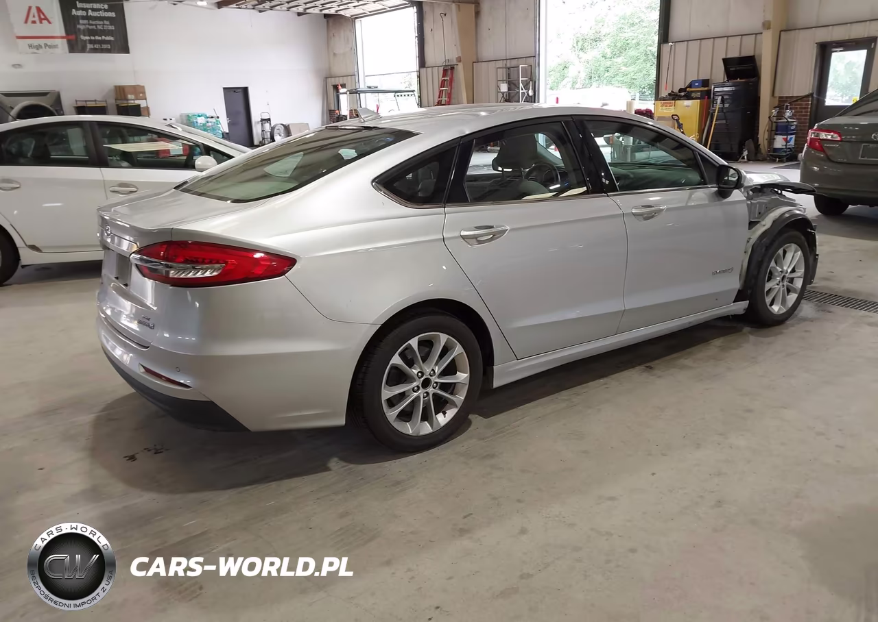 2019 Ford Fusion Hybrid Se VIN:3FA6P0LU7KR226694 - 4