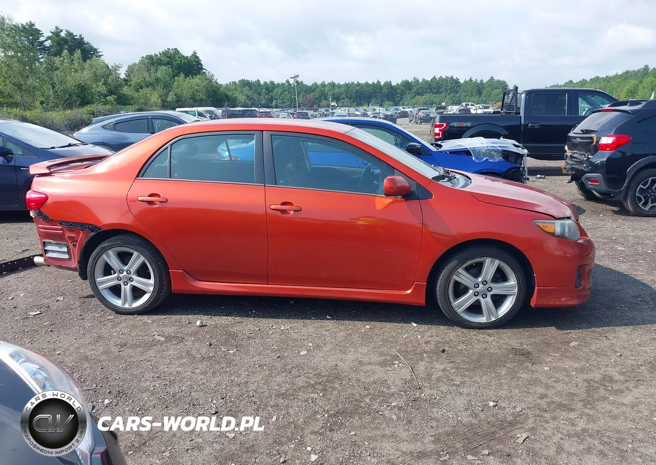 2013 Toyota Corolla S Special Edition VIN:2T1BU4EEXDC086115 - 14