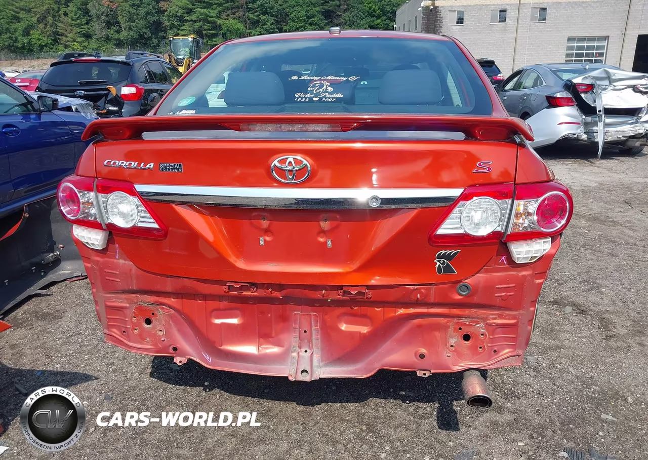 2013 Toyota Corolla S Special Edition VIN:2T1BU4EEXDC086115 - 17
