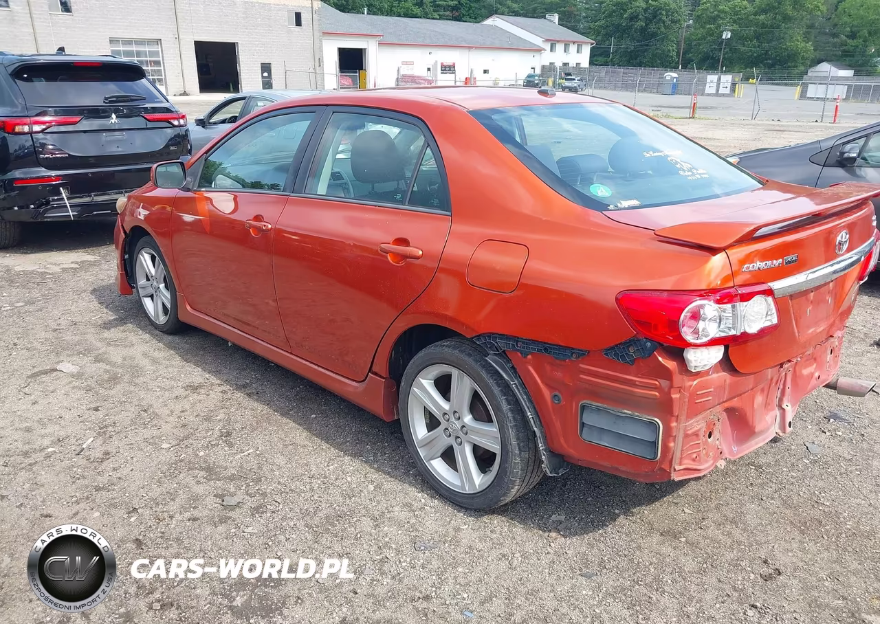 2013 Toyota Corolla S Special Edition VIN:2T1BU4EEXDC086115 - 3