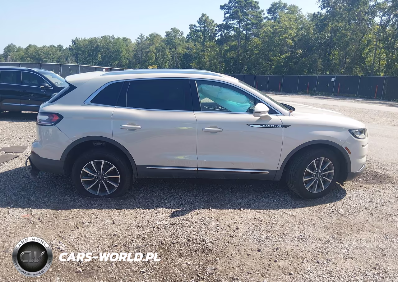 2022 Lincoln Nautilus Standard VIN:2LMPJ6J96NBL21039 - 14