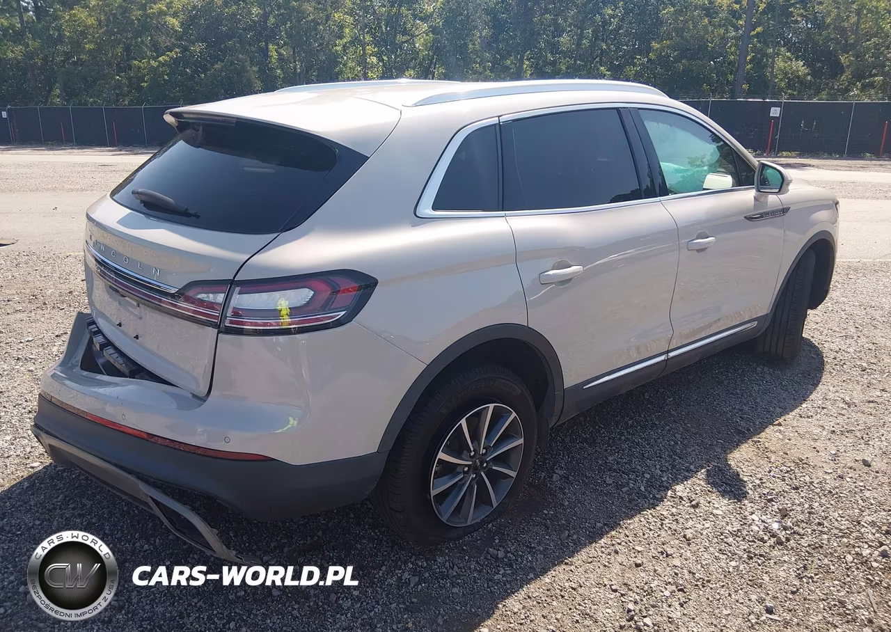 2022 Lincoln Nautilus Standard VIN:2LMPJ6J96NBL21039 - 4