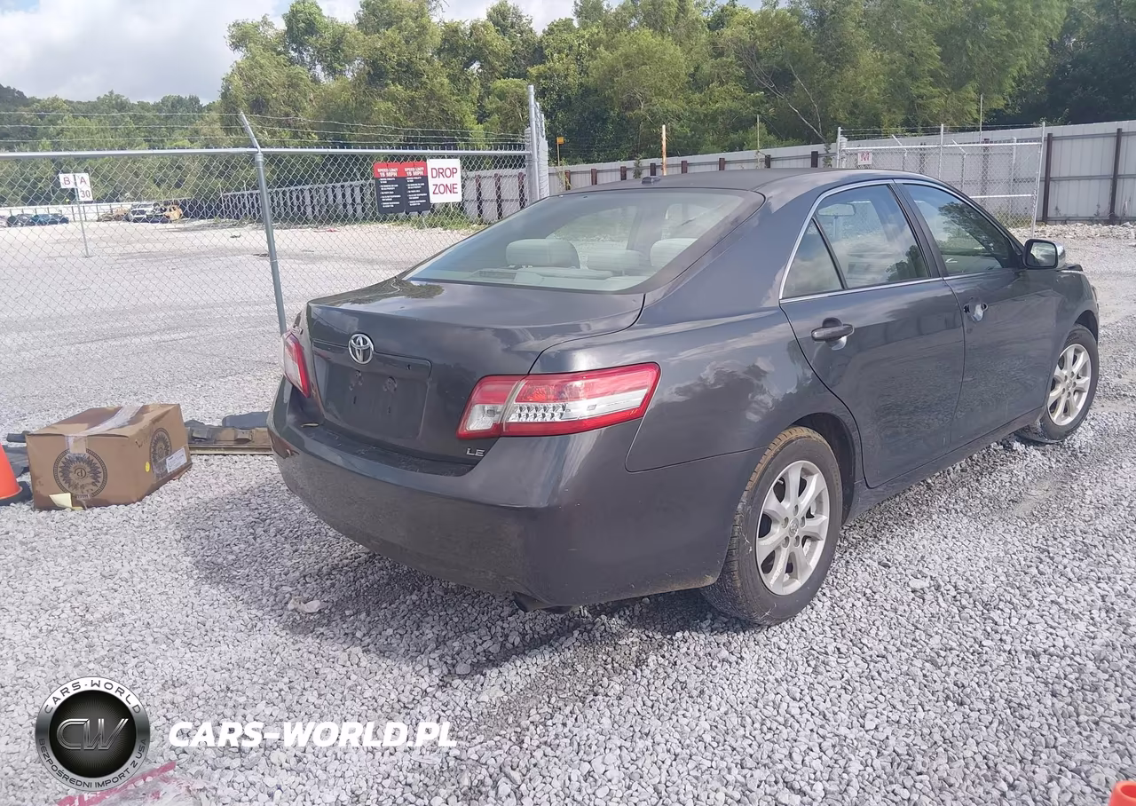 2011 Toyota Camry Le VIN:4T1BF3EK8BU761160 - 4
