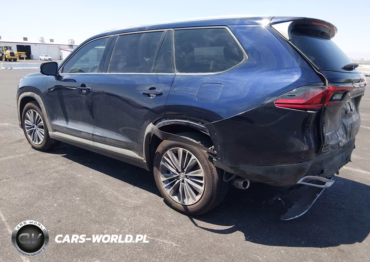 2026 Toyota Grand Highlander Hybrid Max Platinum VIN:5TDADAB58TS030615 - 3