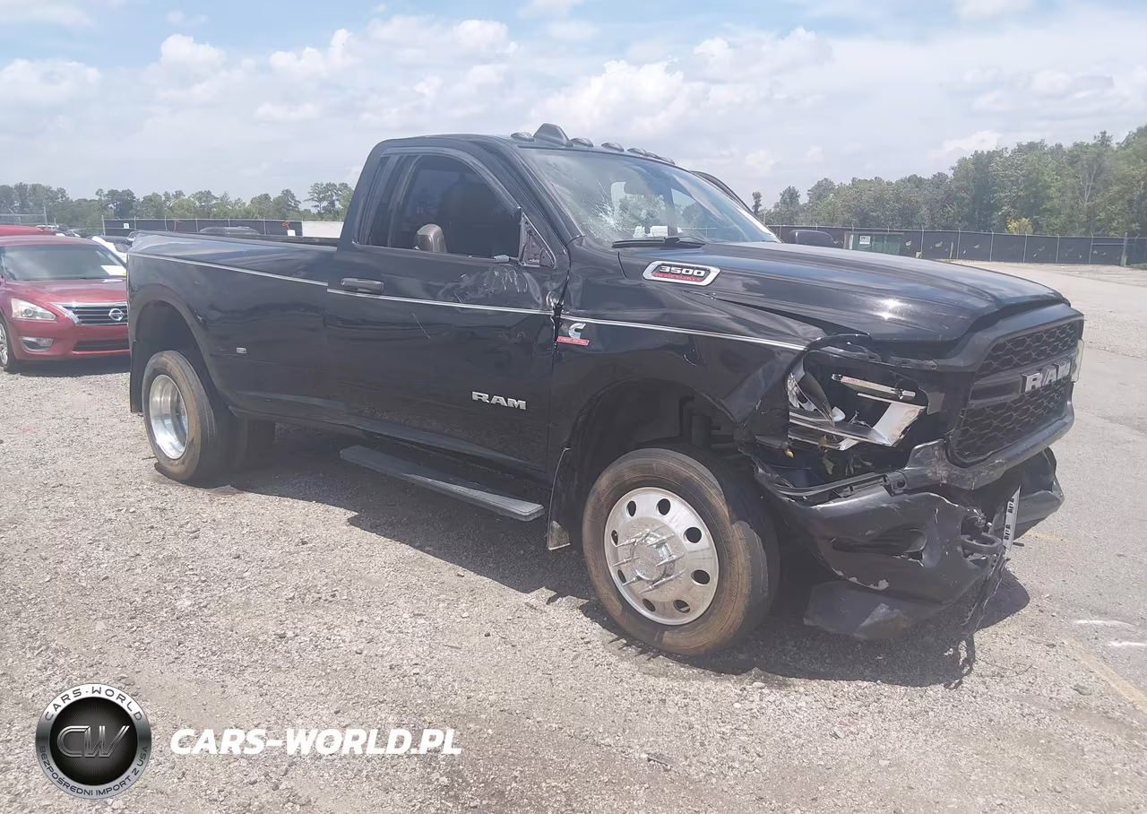 2021 Ram 3500 Tradesman 4X4 8' Box