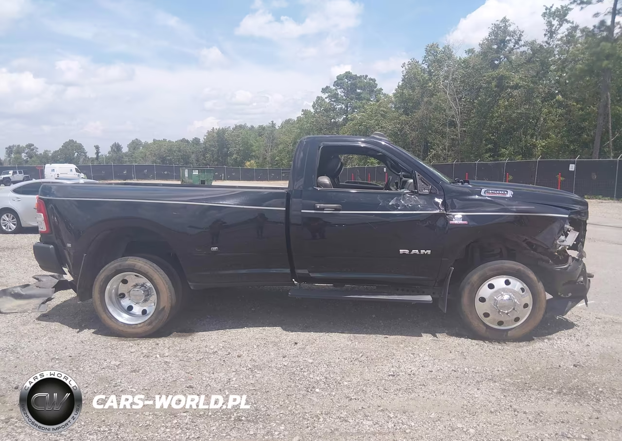 2021 Ram 3500 Tradesman 4X4 8' Box VIN:3C63RRAL8MG600161 - 13