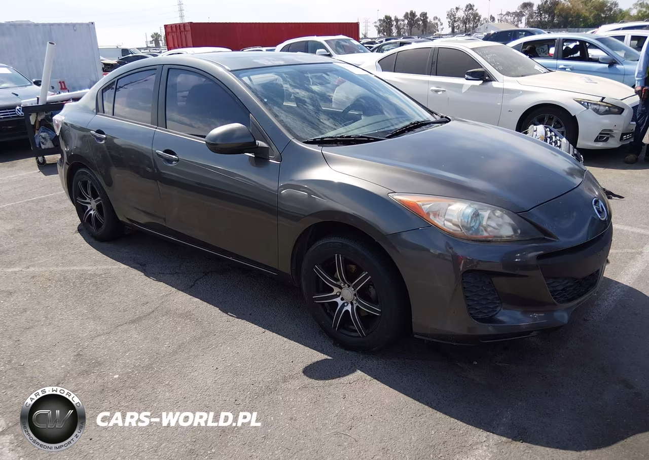 2012 Mazda Mazda3 I Grand Touring – zdjęcie 1 z 11