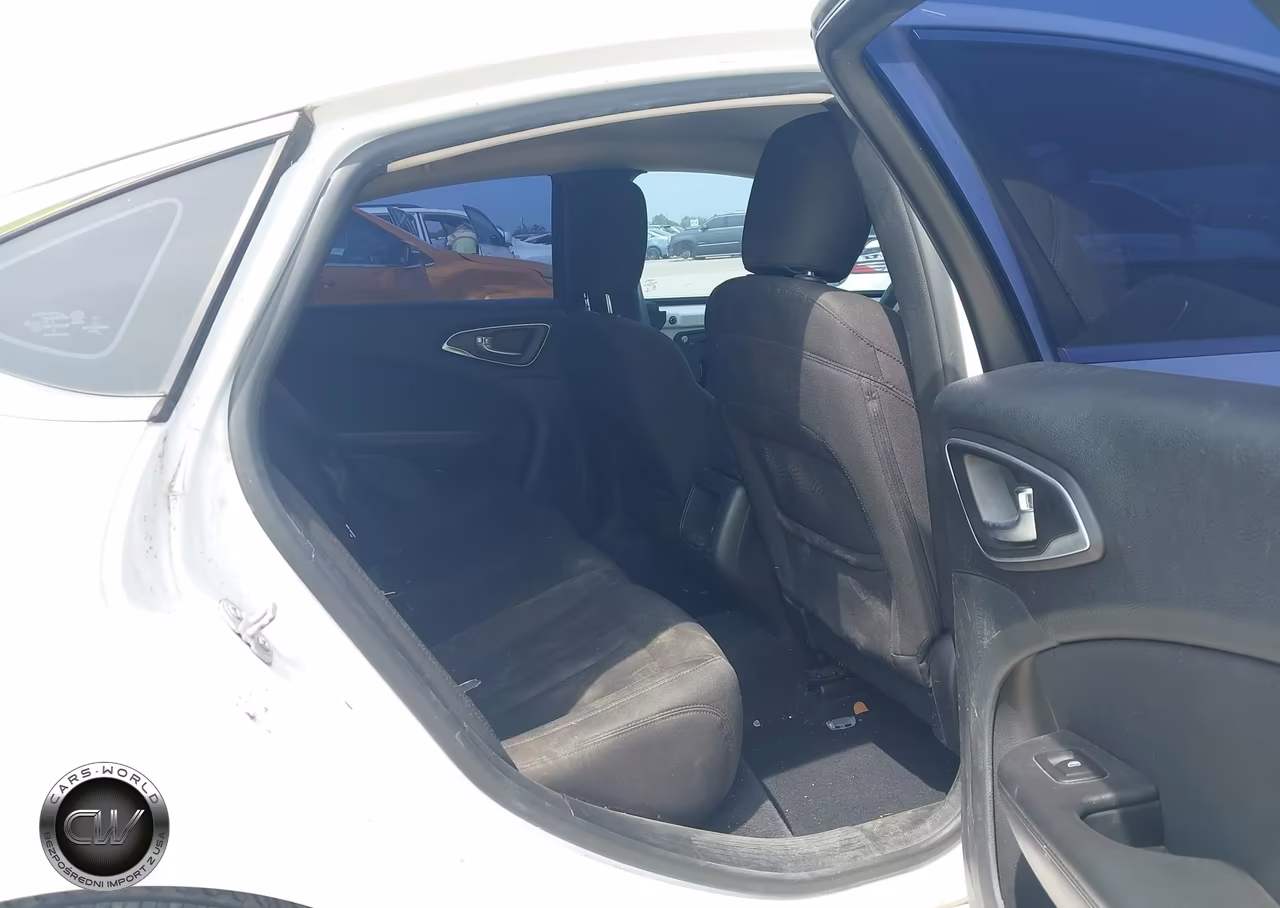 2015 Chrysler 200 Limited VIN:1C3CCCAB5FN578763 - 8