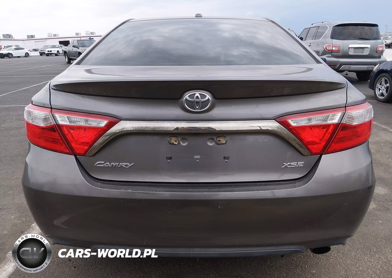 2017 Toyota Camry Xse VIN:4T1BF1FK9HU269779 - 16