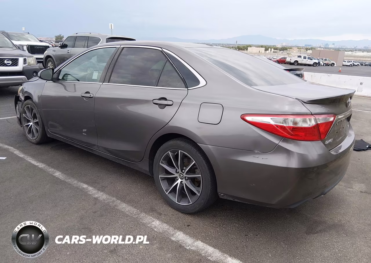 2017 Toyota Camry Xse VIN:4T1BF1FK9HU269779 - 3