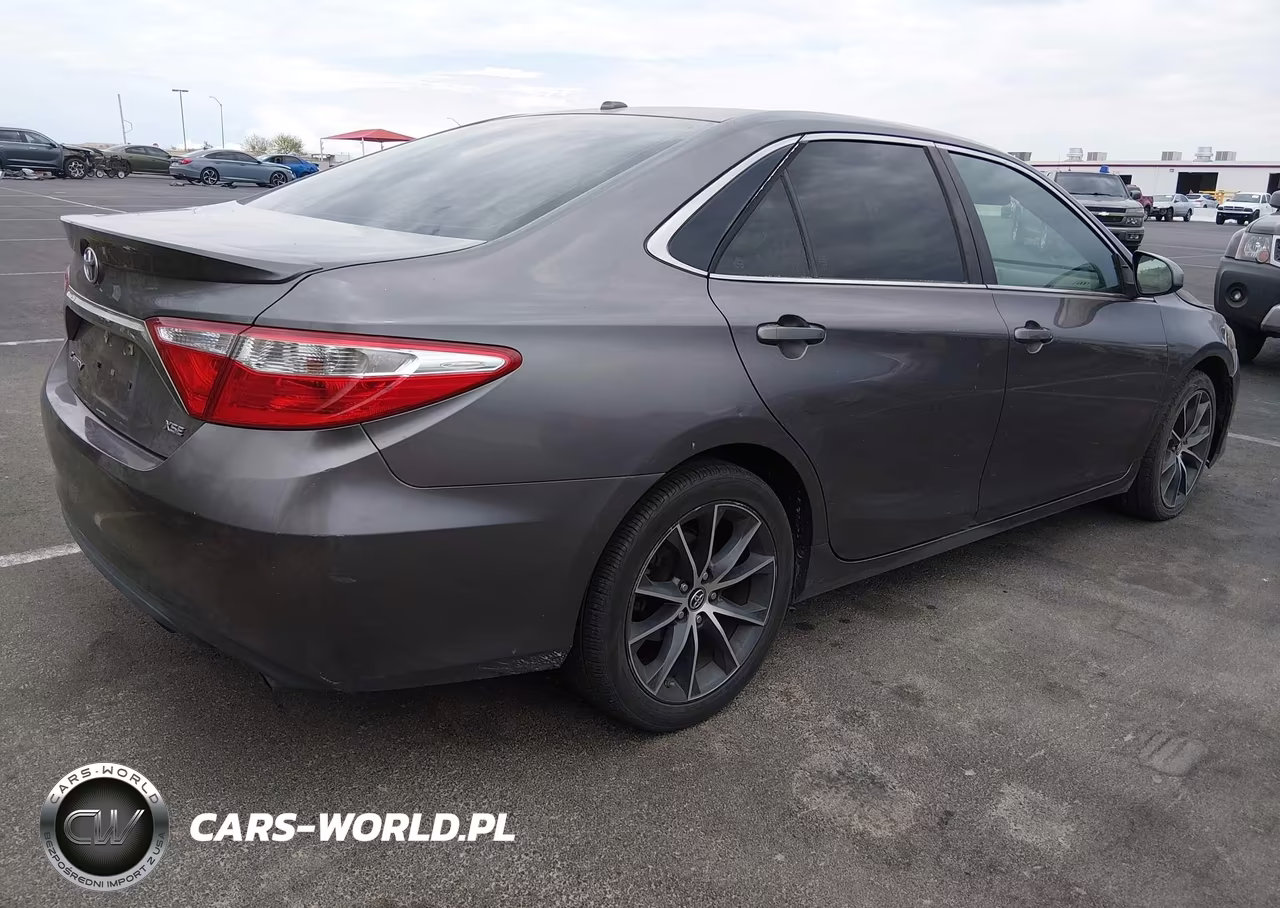 2017 Toyota Camry Xse VIN:4T1BF1FK9HU269779 - 4