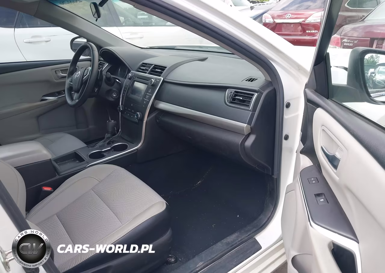 2017 Toyota Camry Se VIN:4T1BF1FK9HU360342 - 5