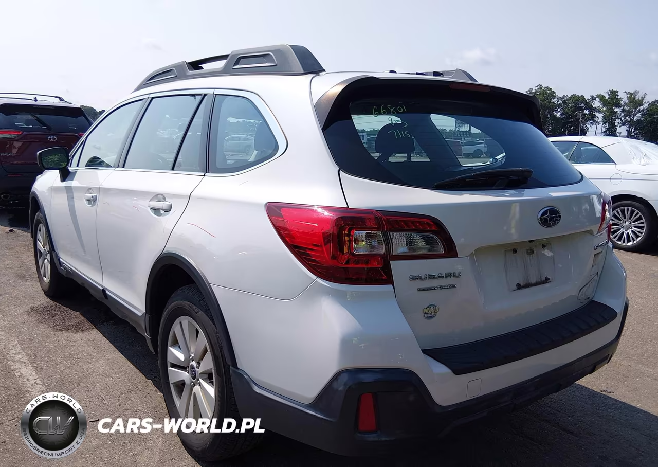 2019 Subaru Outback 2.5I VIN:4S4BSABCXK3371907 - 3